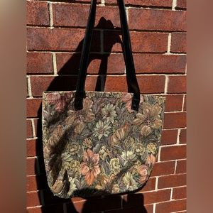 Carpet tote bag